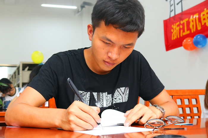 IMG_0601_副本.jpg IMG_0601_副本.jpg