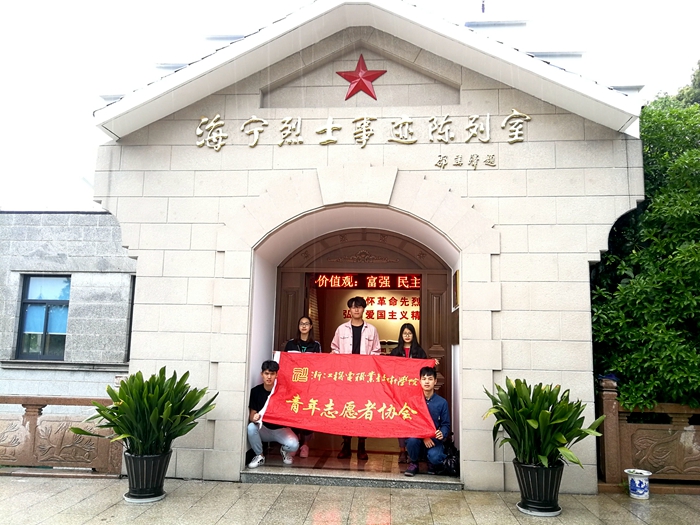 2_副本700.jpg