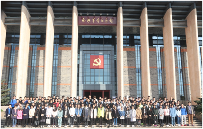700副本.png